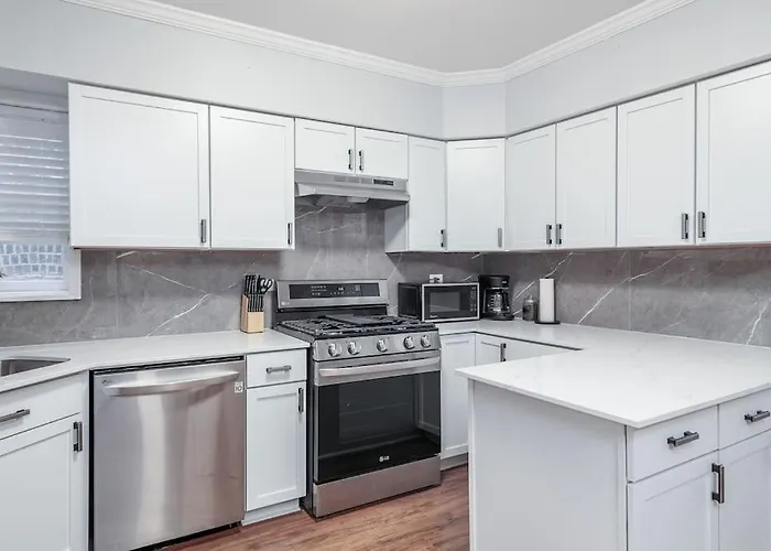 Beautiful Remodeled Penthouse Unit In Old Town Casa vacanze *